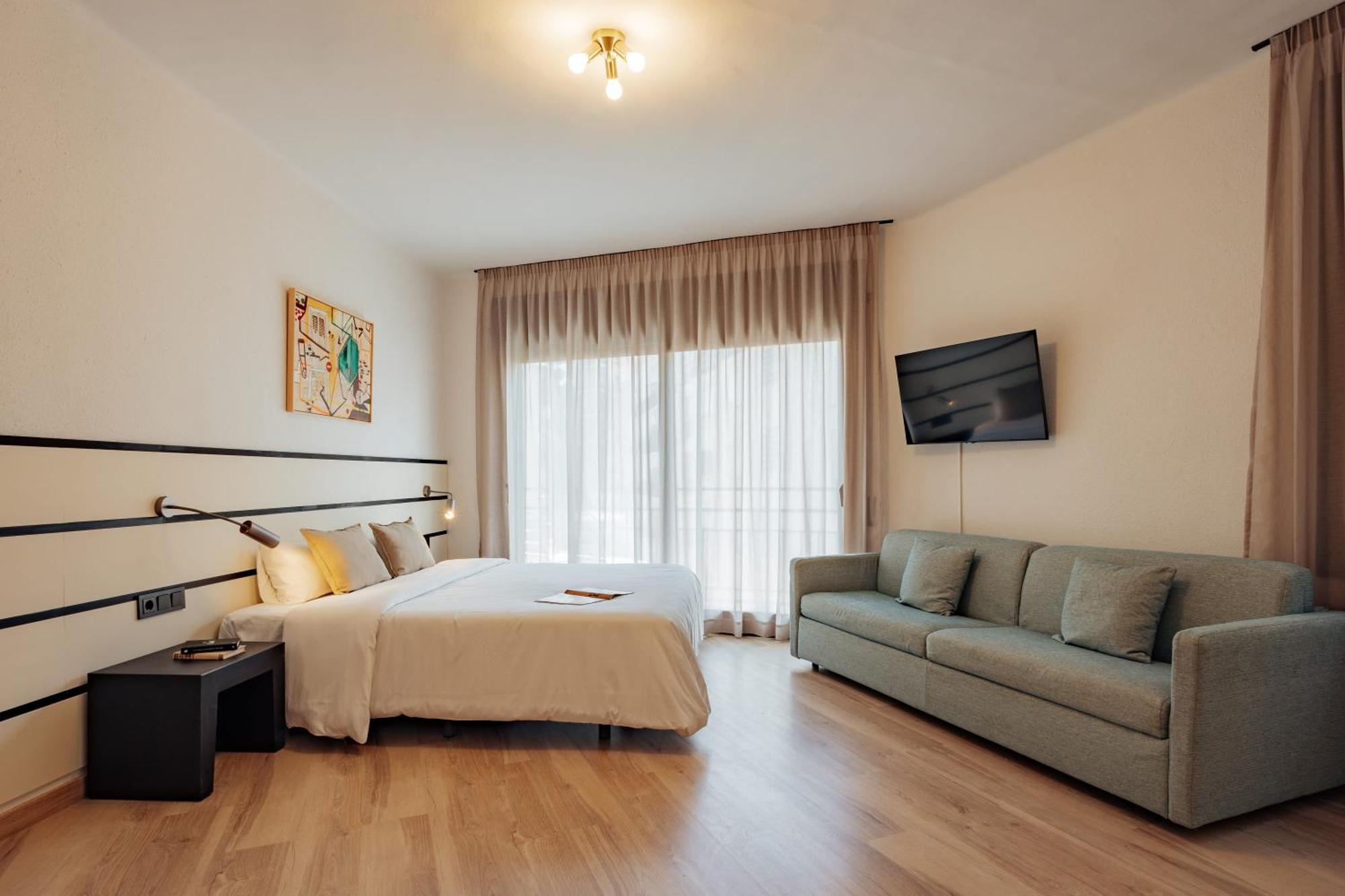 Robson - Smart Lloret de Mar